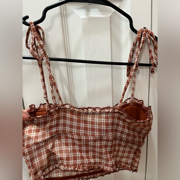 Crop top - Picture 2 of 3